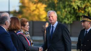 Michel Barnier Vienne hopital psychiatrique santé mentale